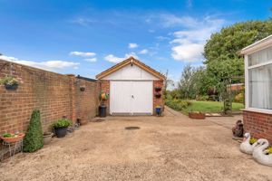 Photo 32- click for photo gallery